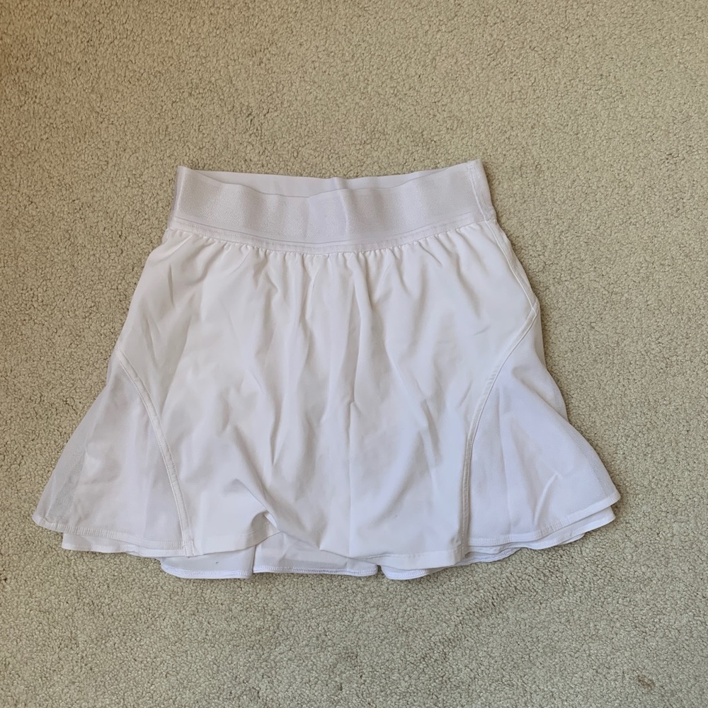 NWOT lululemon white skirt